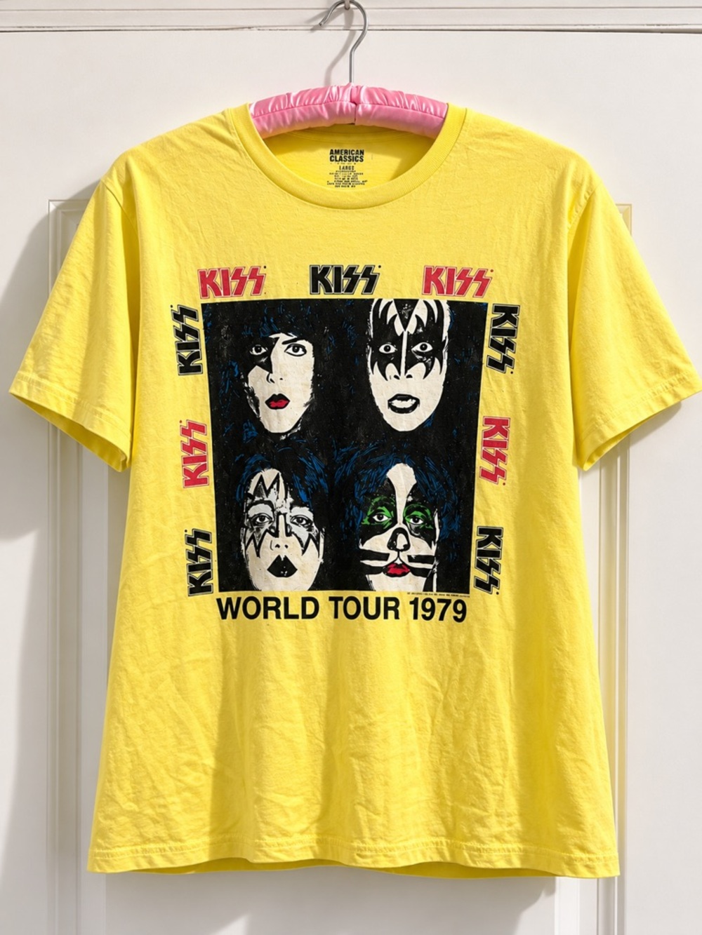 KISS World Tour 1979 Graphic Band Tee Yellow Cotton Rock Shirt Size Large